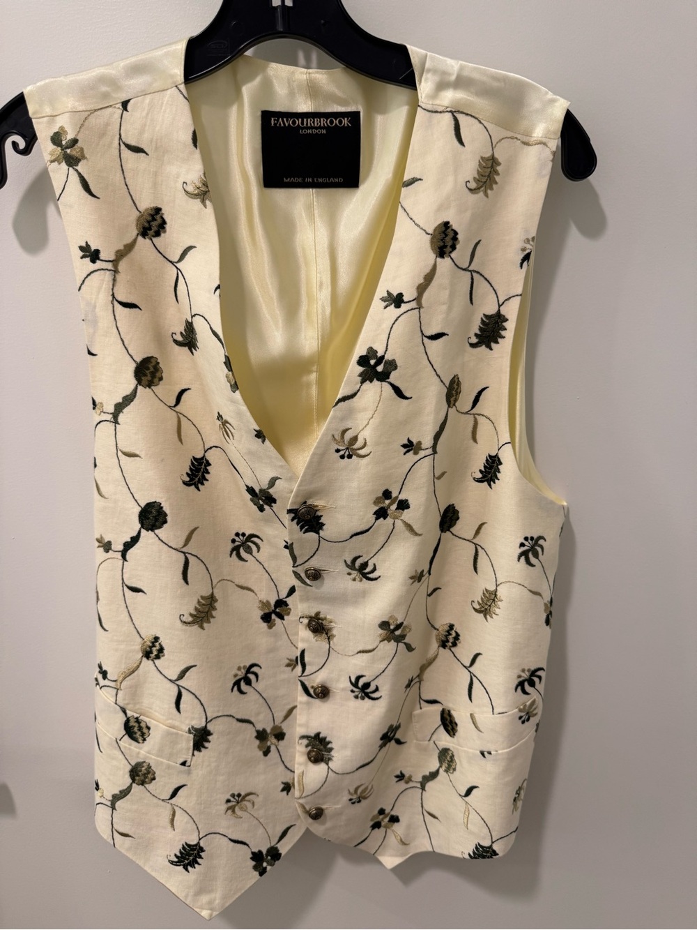 Favourbrook Cream Embroidered Floral Waistcoat